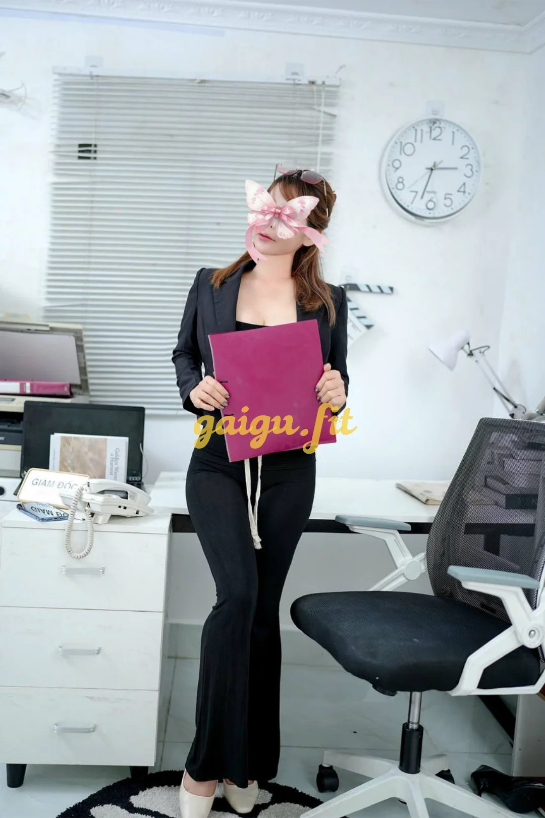 Hót MỸ CHI CÔ THƯ KÝ GIÁM ĐỐC VÚ TO DÂM ĐÃNG