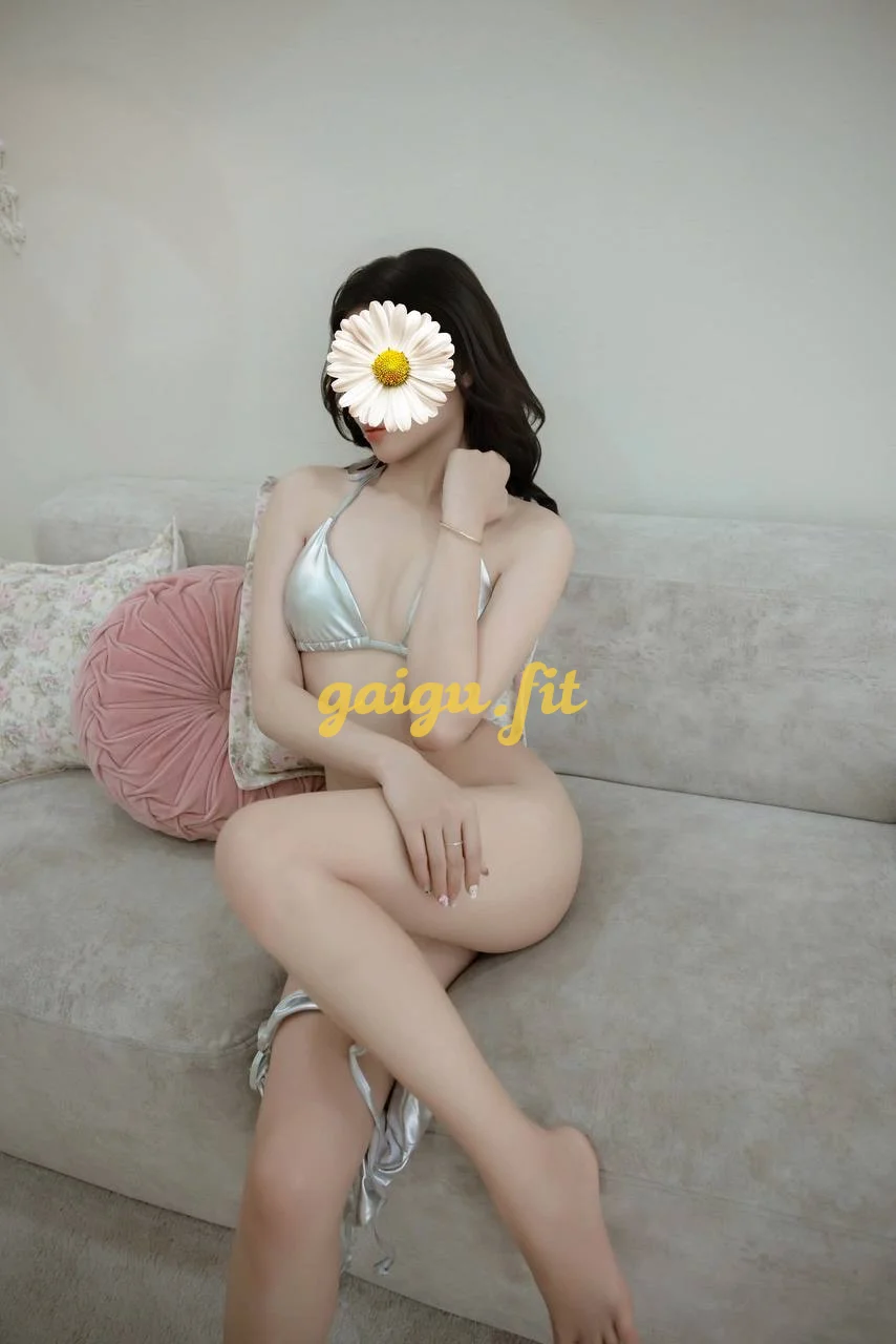 🔥 QUỲNH MY 2k4🔥 một chiếc bé xinh xắn làm tình chuyên nghiệp đầy dâm đãng 🥰