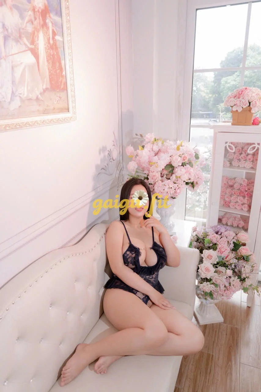 HANA- MASSAGE FUCK VÚ TO KHỦNG CỰC DÂM