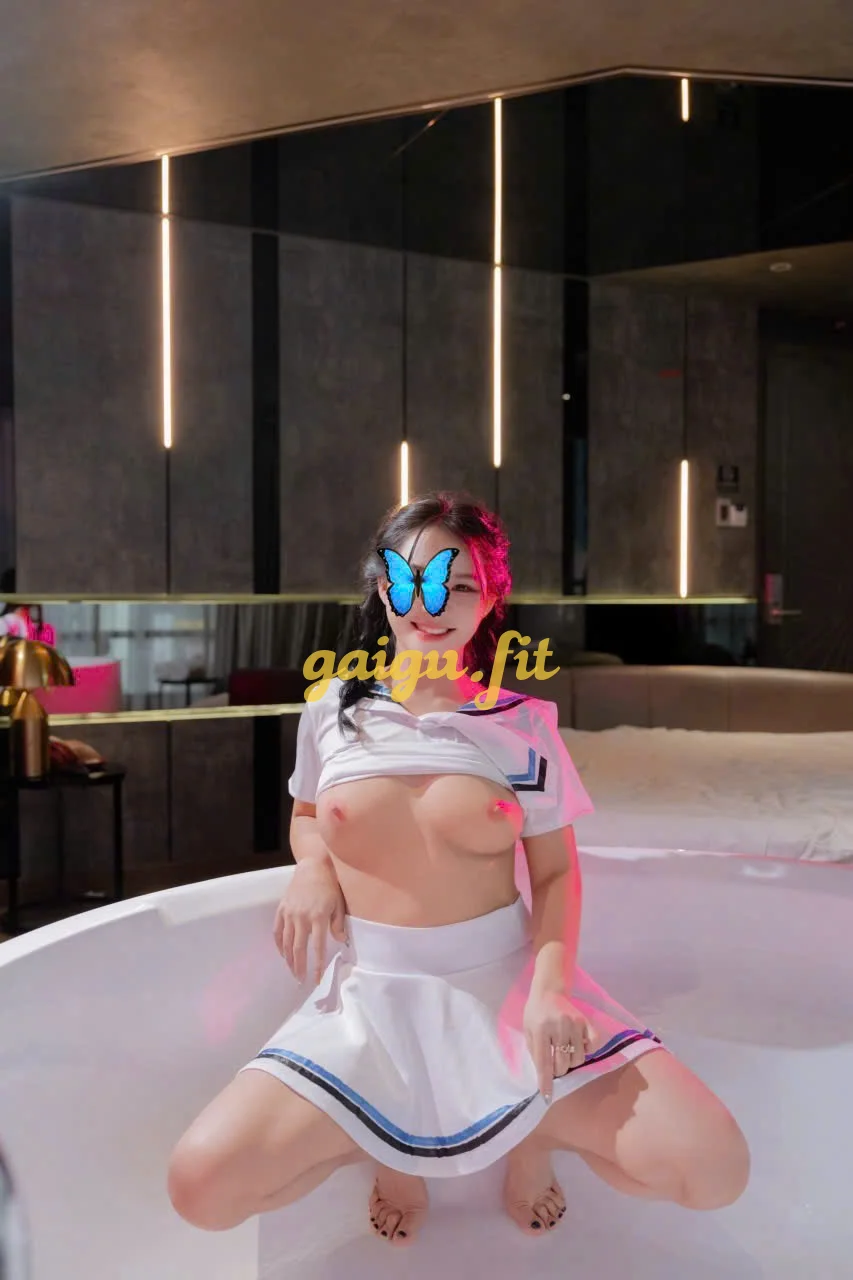 💗 QUỲNH ANH ⭐ NGỌT NGÀO XINH ĐẸP MÀ CÒN BIẾT CHIỀU CHUỘNG
