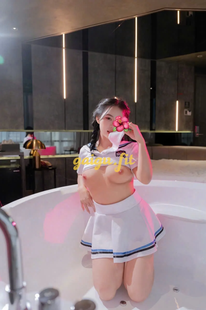 💗 QUỲNH ANH ⭐ NGỌT NGÀO XINH ĐẸP MÀ CÒN BIẾT CHIỀU CHUỘNG