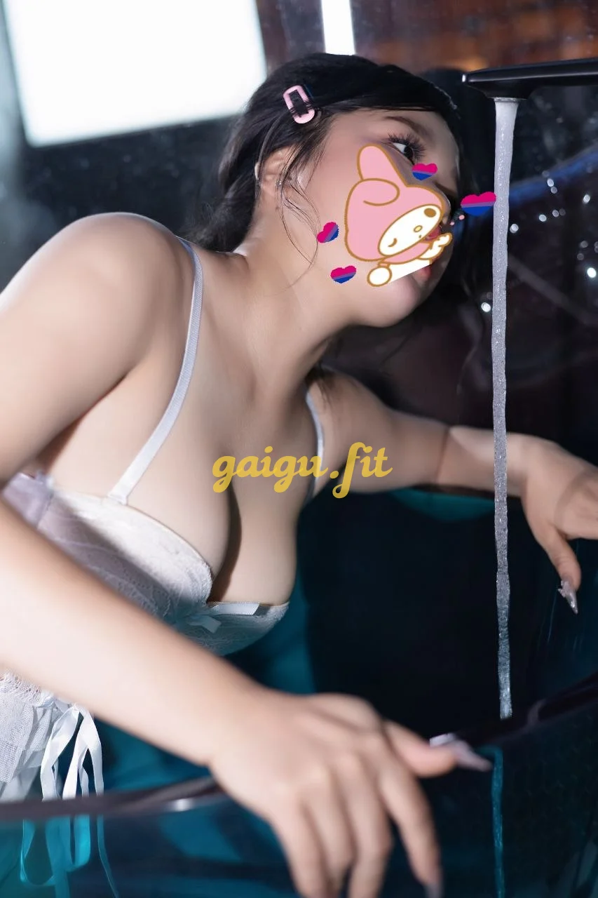 KIM NGÂN - VÚ BỰ MÔNG TO YÊU CHIỀU HẾT NẤC