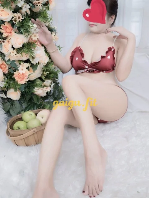 QUẾ LAN CÔ GIÁO TÌNH DỤC DÂM ĐÃNG THÈM BÚ CU