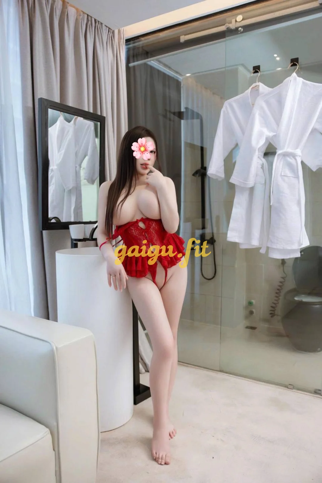 TIỂU MY - NGỰC TO, BƯỚM NGON - SV BAO PHÊ