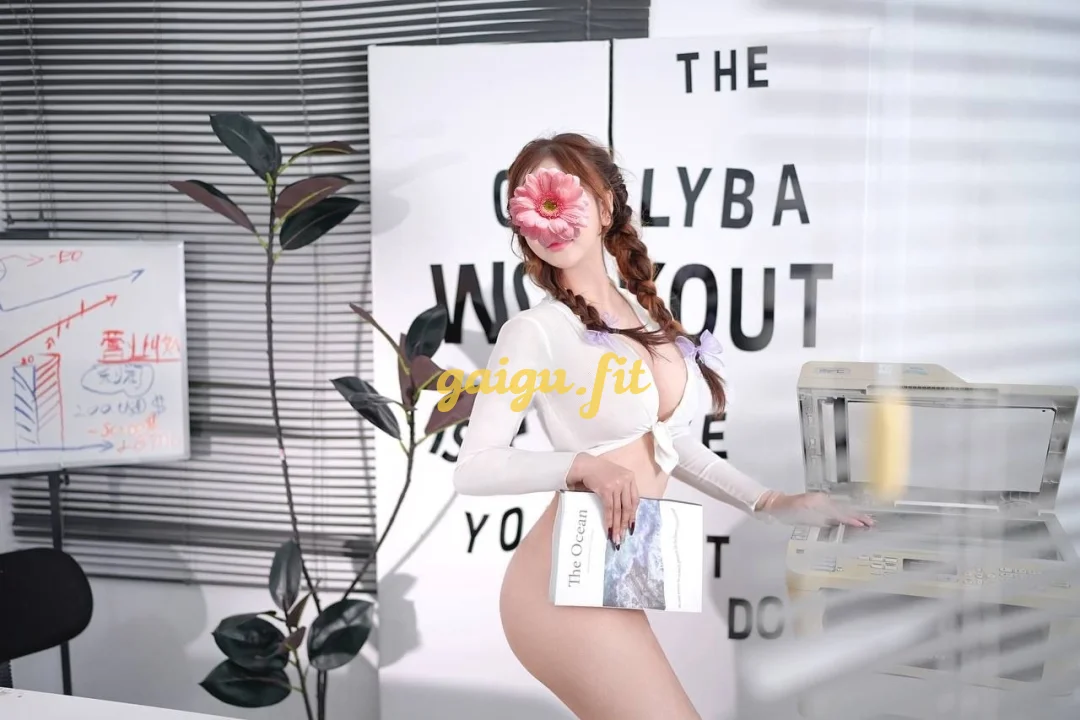 BÉ NGỌC THẢO XINH XẮN VÚ TO BAO DÂM MÚC CU LÀM TÌNH NHƯ PHIM SEX MỸ CHIỀU KHÁCH