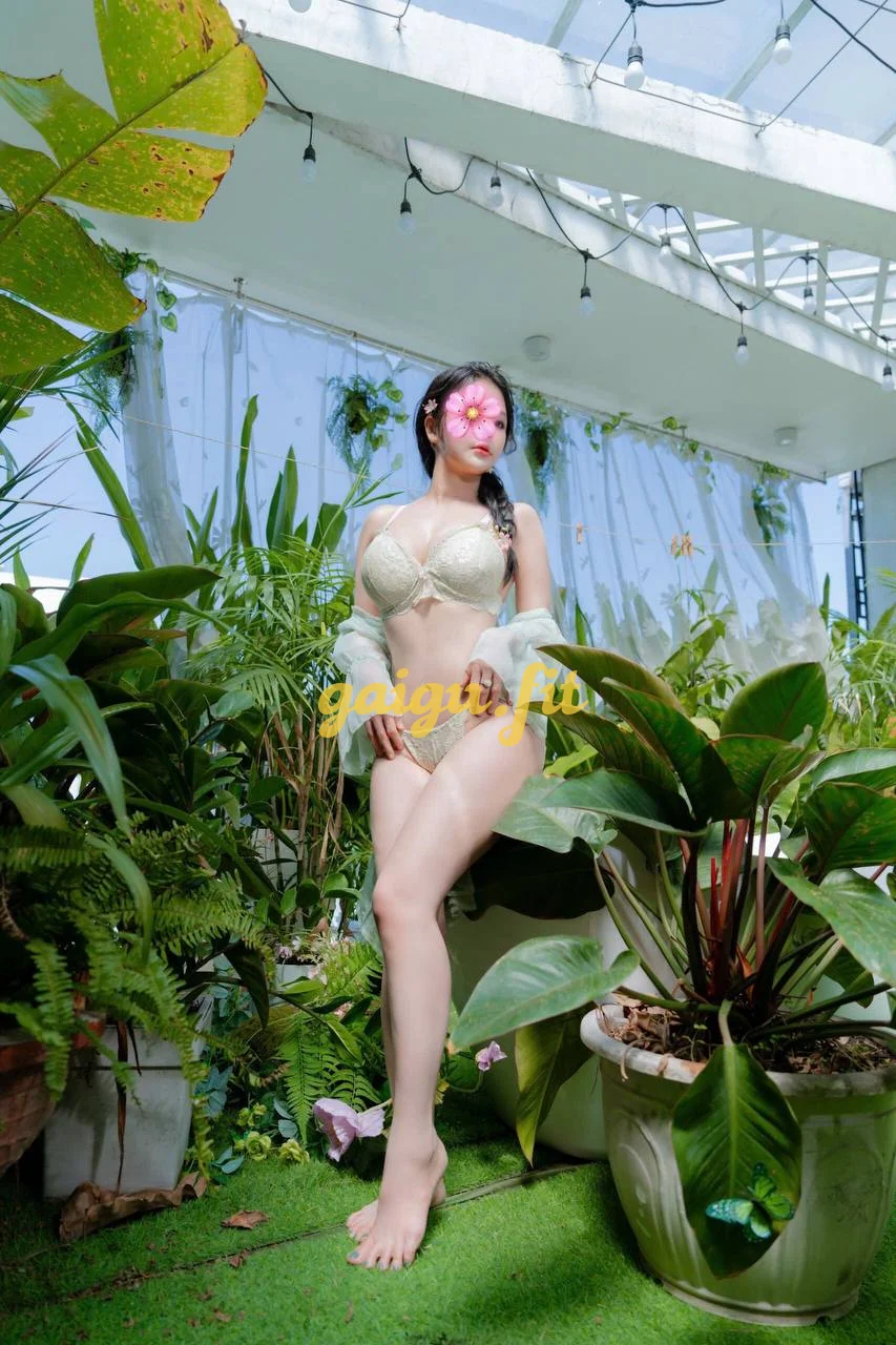 Gái xinh Thanh Thanh_ Gương mặt kute, body nóng bỏng