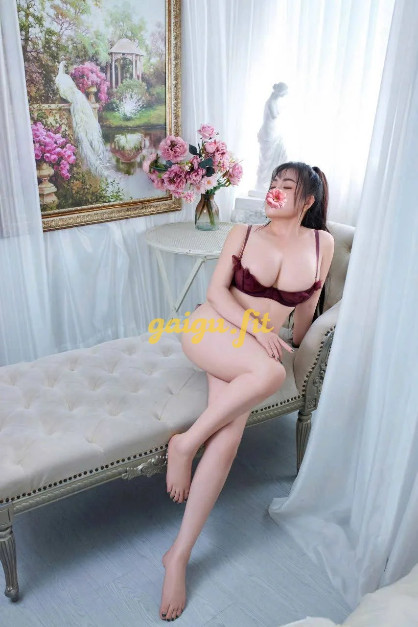 Tuyết Phương - Nữ Thần Tình Dục, Vú Cực To, Hàu Siêu Bự Ngọt Nước - Chơi Là Phê