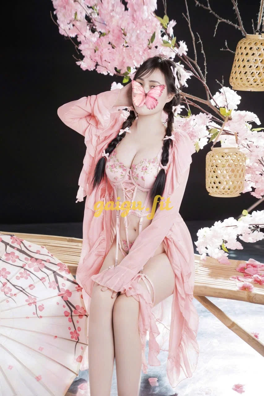 Thu Oanh hàng mới anh e ủng hộ
