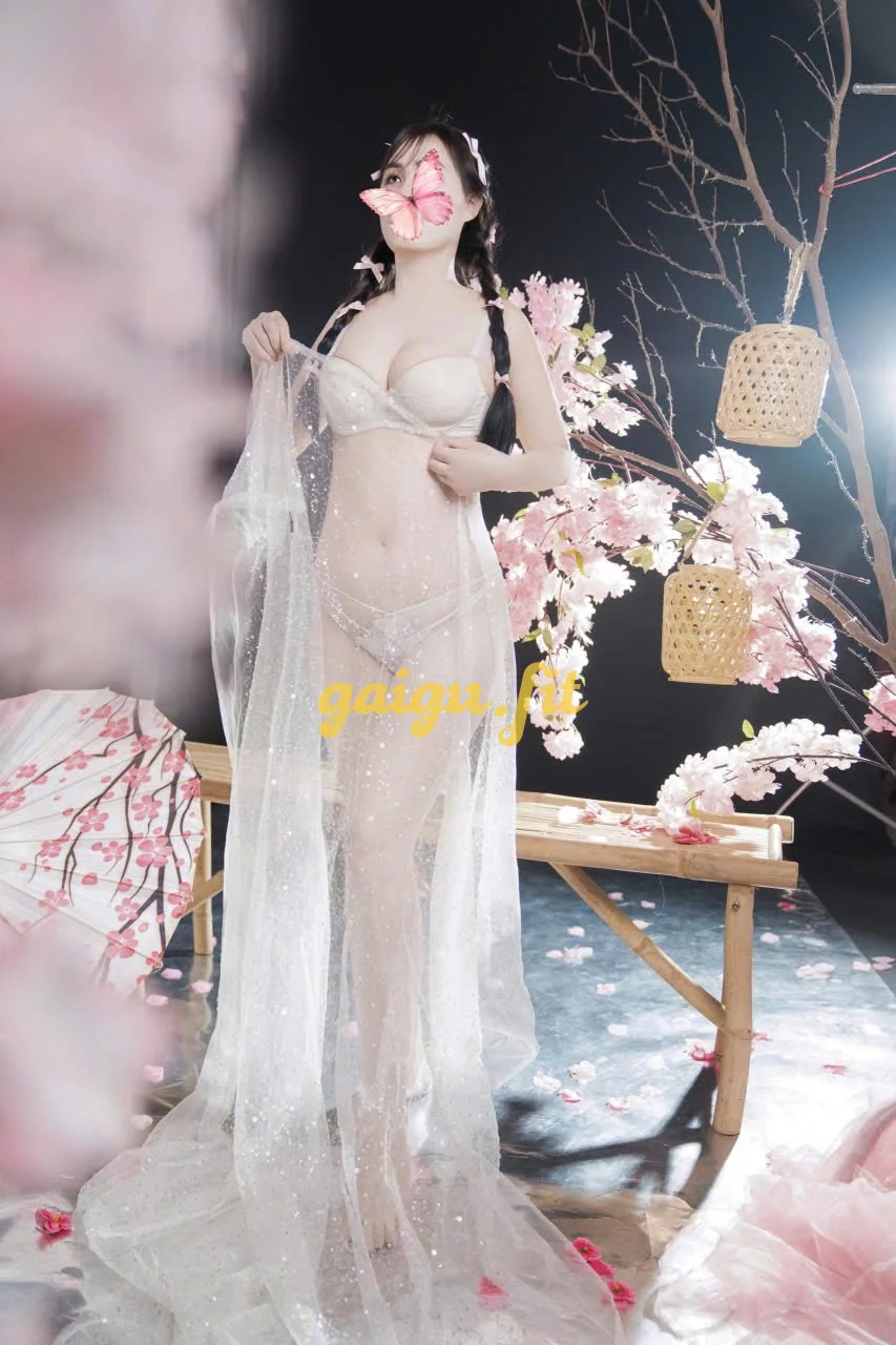 Thu Oanh hàng mới anh e ủng hộ