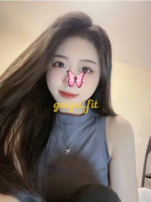 ÁI VY ♥️ MẶT XINH DÁNG MÌNH DÂY XUẤT THÂN MASSAGE