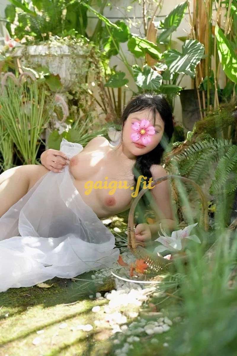 Phương Linh-Em Gái Xinh Xắn ngọt ngào Body gợi cảm