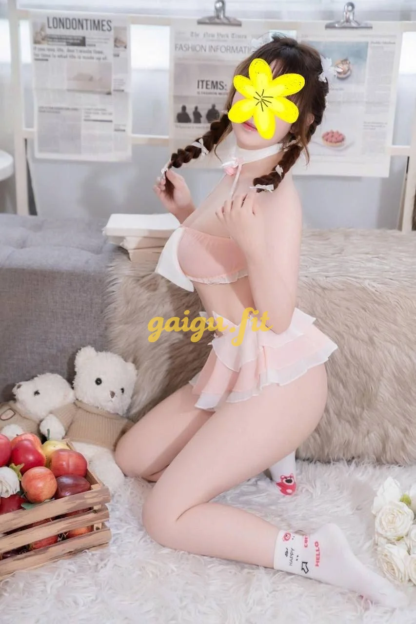Bé My 2k3 non tơ dáng chuẫn hot girl.