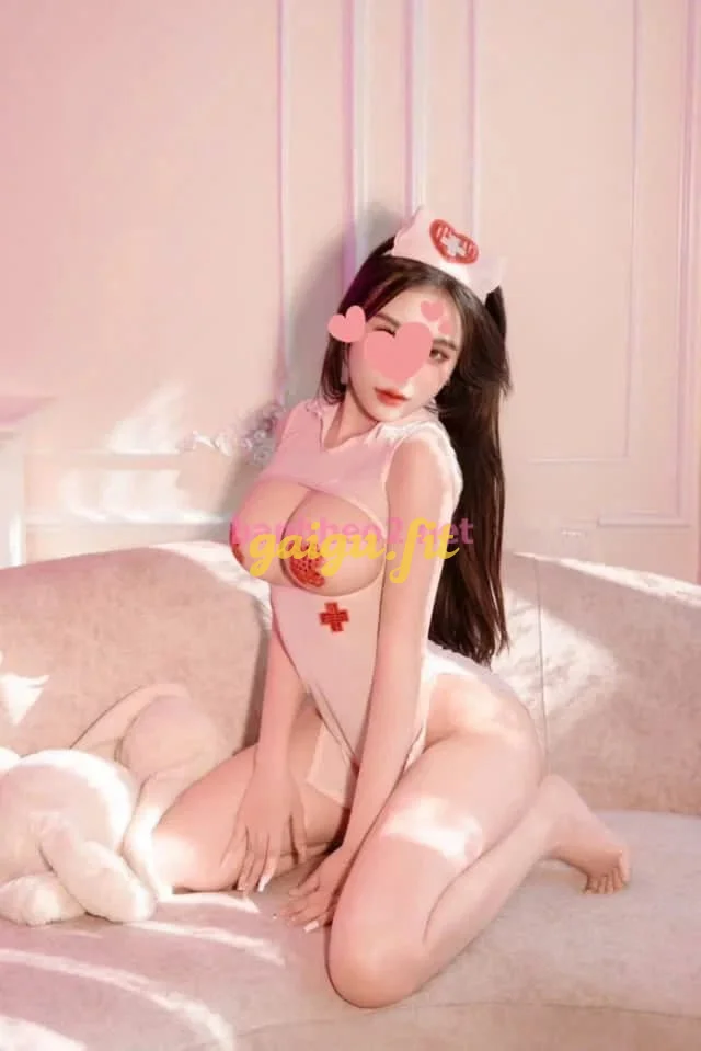 Ngọc Nhi_ da trắng vú khủng vừa hiền lại vừa xinh