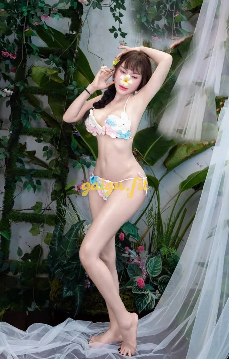 Thùy Linh, Em gái miền tây , mong manh , đẹp hết nấc