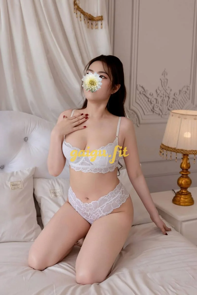 Khởi My Baby ❤️ Dâm Ngoan Chiều Khách Làm Tình Cực Chất