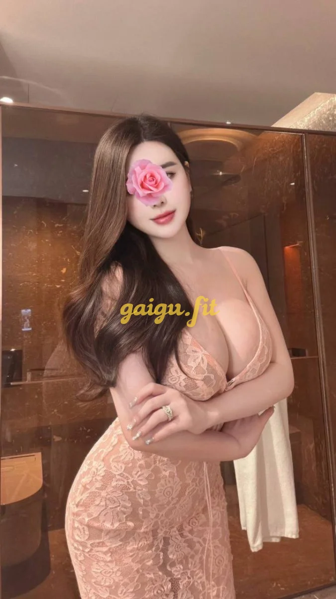 GÁI DÂM ĐÓA NHI_PHỤC VỤ TẬN TÌNH_LIẾM LÁP BAO PHÊ