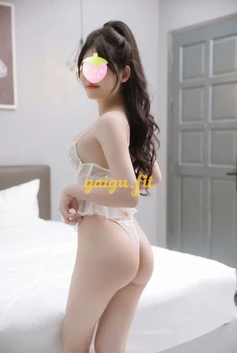 Cực Phẩm 2K1 Yến Nhi - Lần Đầu Làm Web, Non Nớt Dễ Chìu