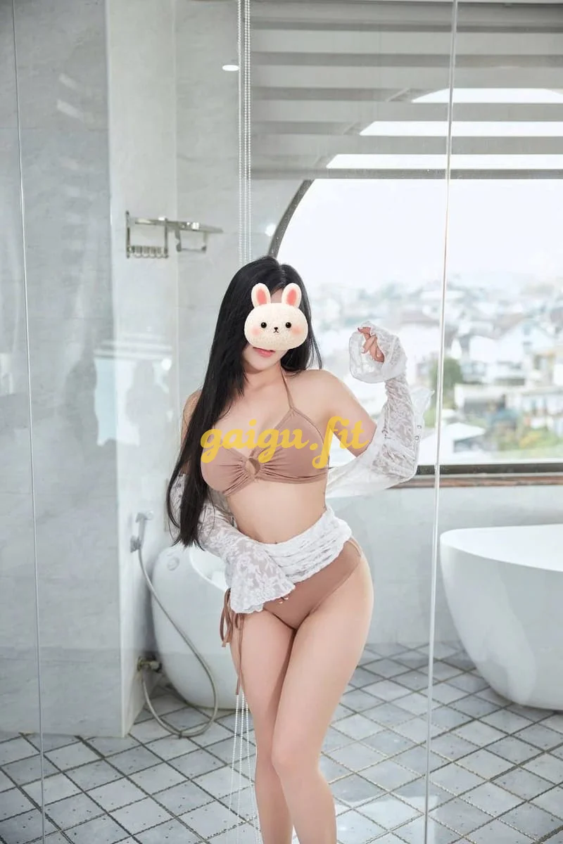 Bảo Ngọc - rất dâm, ngọt ngào như mật