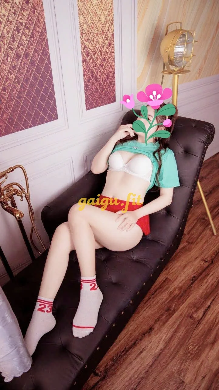Thảo Nhi hình dt chân thật 100%