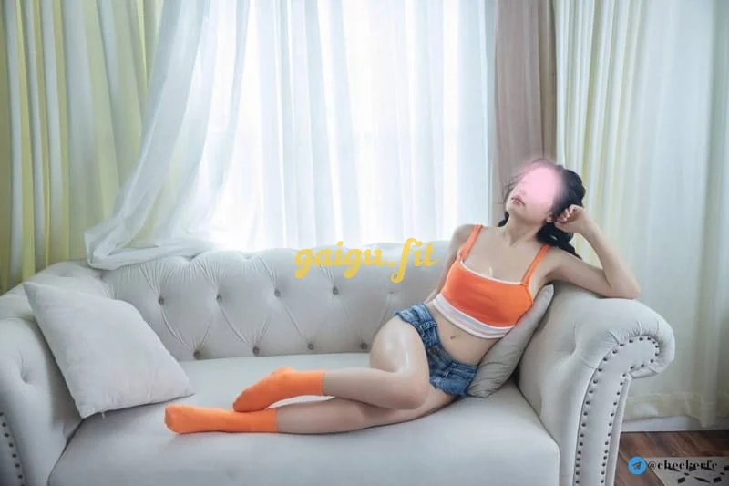 Lin Lin - Siêu Phẩm Tầm Phân Khúc, Thư Ký Tóc Ngắn Dâm Đãng