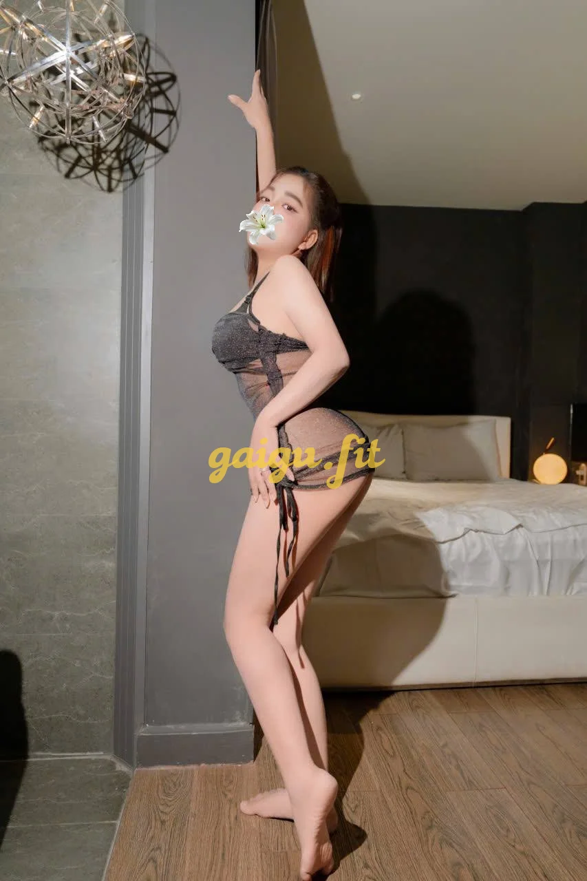 Hot✅ Em Mi Thèm Cu Bú Dâm Đãng Thích Được Liếm Con Bướm Đầy Nước