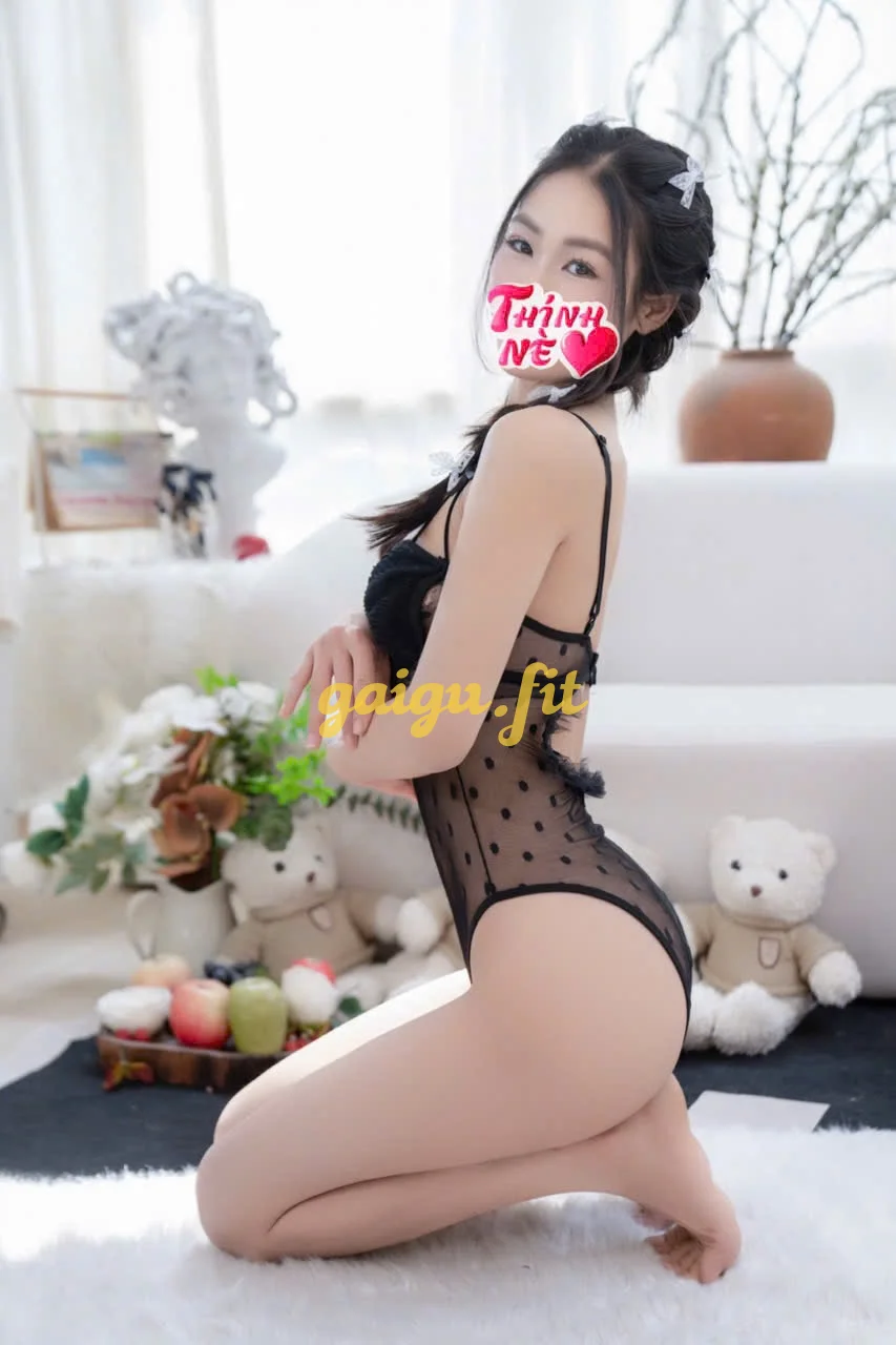 PHƯƠNG LINH, TÌNH CẢM, DỄ THƯƠNG, CỰC CHIỀU KHÁCH