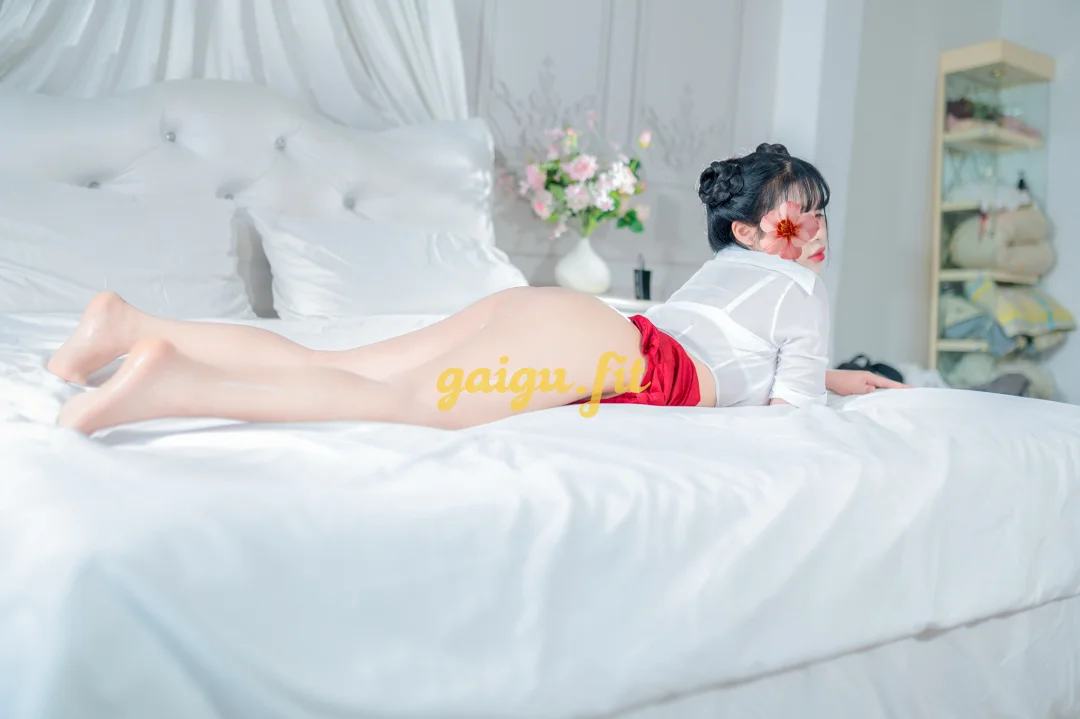 Bé Bông 🍑Chuẩn  Gái Non Chính Hiệu Vừa Cập Bến [ NEW]