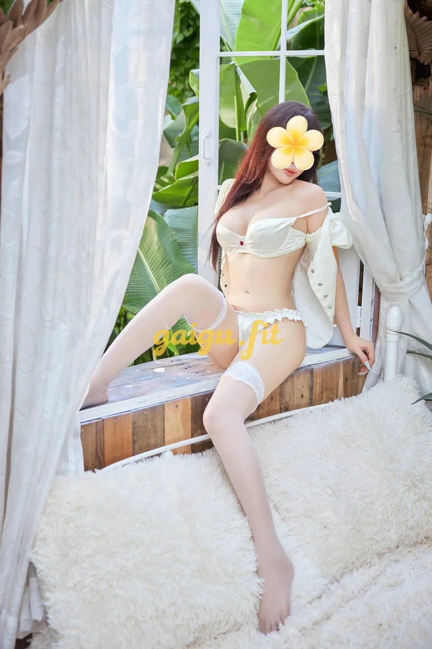 BÉ NHI 💋 KIỀU NỮ CÓ VẺ ĐẸP SẮC SẢO ÁNH MẮT CUỐN HÚT ƯỚT ÁT SẠCH SẼ THƠM THO FULL DỊCH VỤ