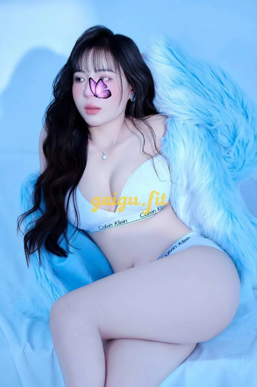 Khánh vy❣️hot girl glamorous❣️siêu phẩm.