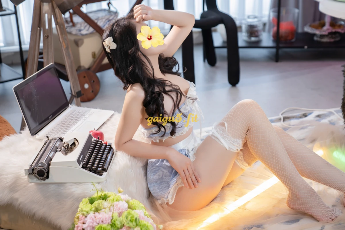 BÉ CANDY SIÊU PHẨM MẶT XINH DỄ THƯƠNG MỚI VÀO NGHỀ ĐI LÀM