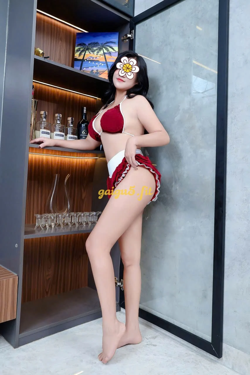 💗 BÉ QUỲNH ALICE _ ĐÁNG YÊU DỄ THƯƠNG CHIỀU KHÁCH TỚI BẾN