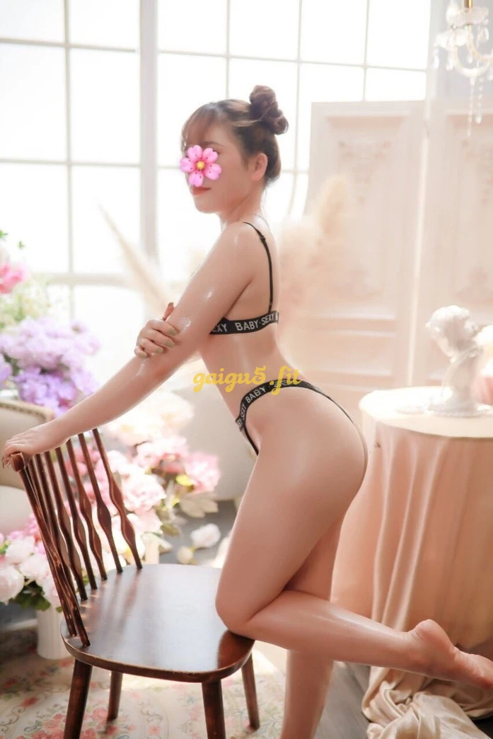 Bé Lisa Baby 🌸 Dễ Thương Nhiệt Tình Chiều Chuộng Như Người Yêu