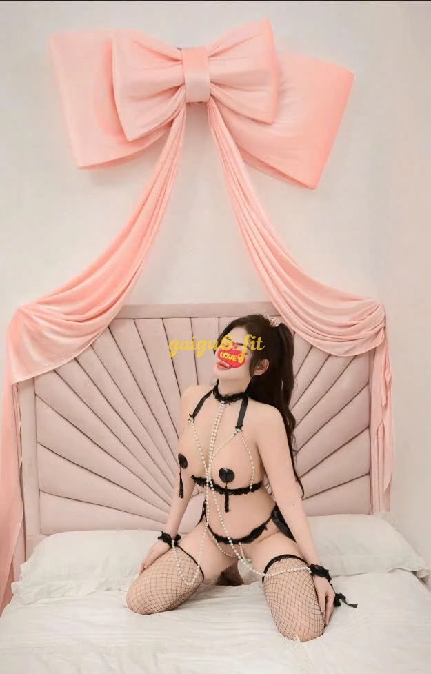 Quỳnh Anh - Xinh gái ngọt nước, service tận tâm chu đáo, tình cảm như người yêu