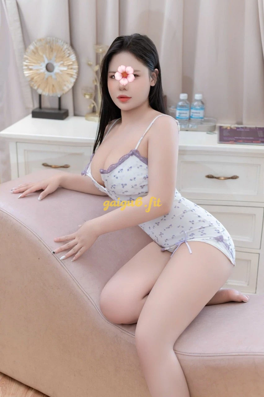🍑Linh Xinh 2k3🍑 Ngực Khủng,Bú Liếm Nhiệt Tình,Điêu Luyện