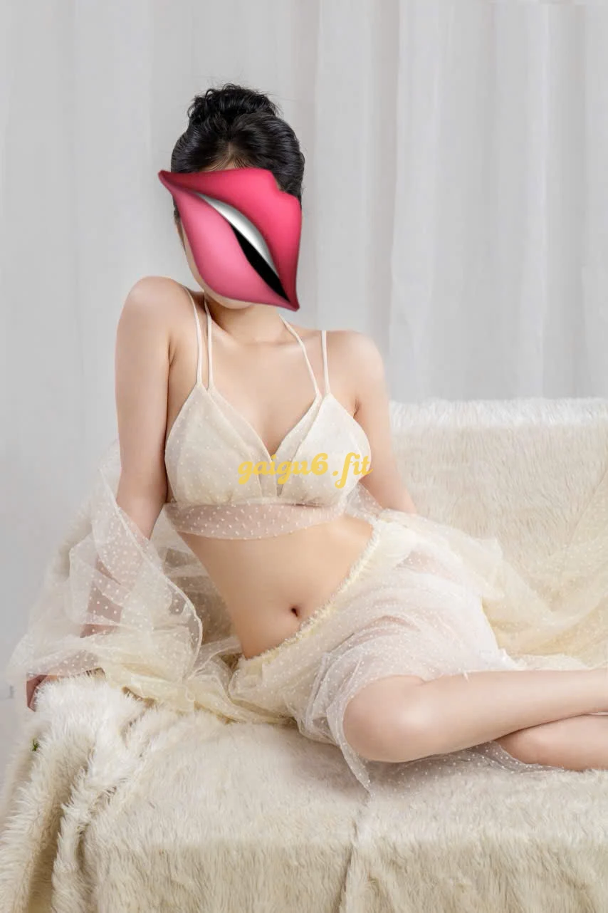 💗HOT TEEN_ THỦY TIÊN 2k7 Mặt Xinh Baby,Da Trắng Bym Khít
