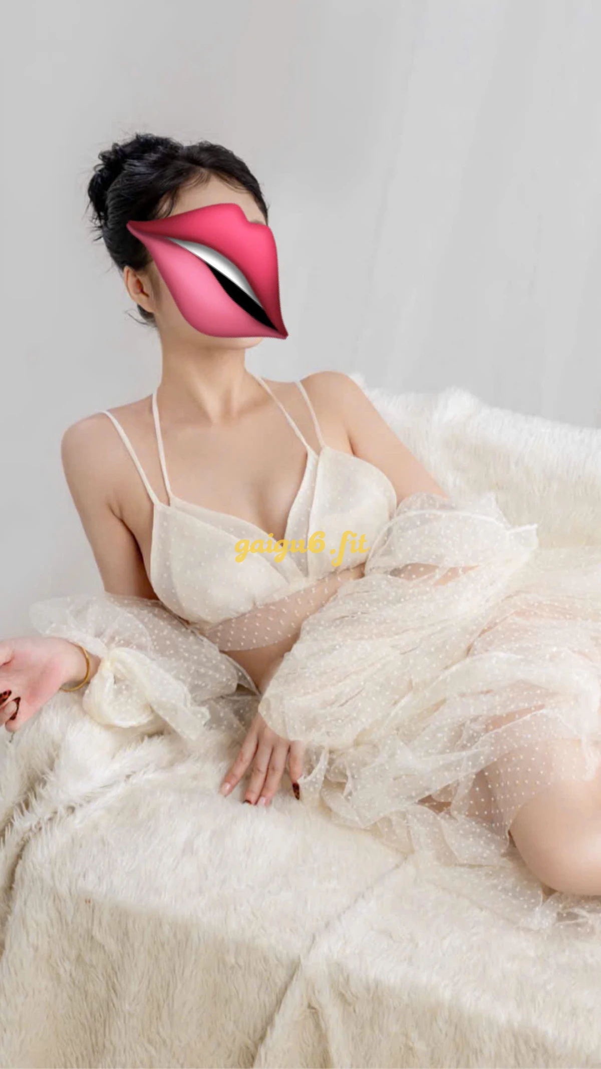 💗HOT TEEN_ THỦY TIÊN 2k7 Mặt Xinh Baby,Da Trắng Bym Khít