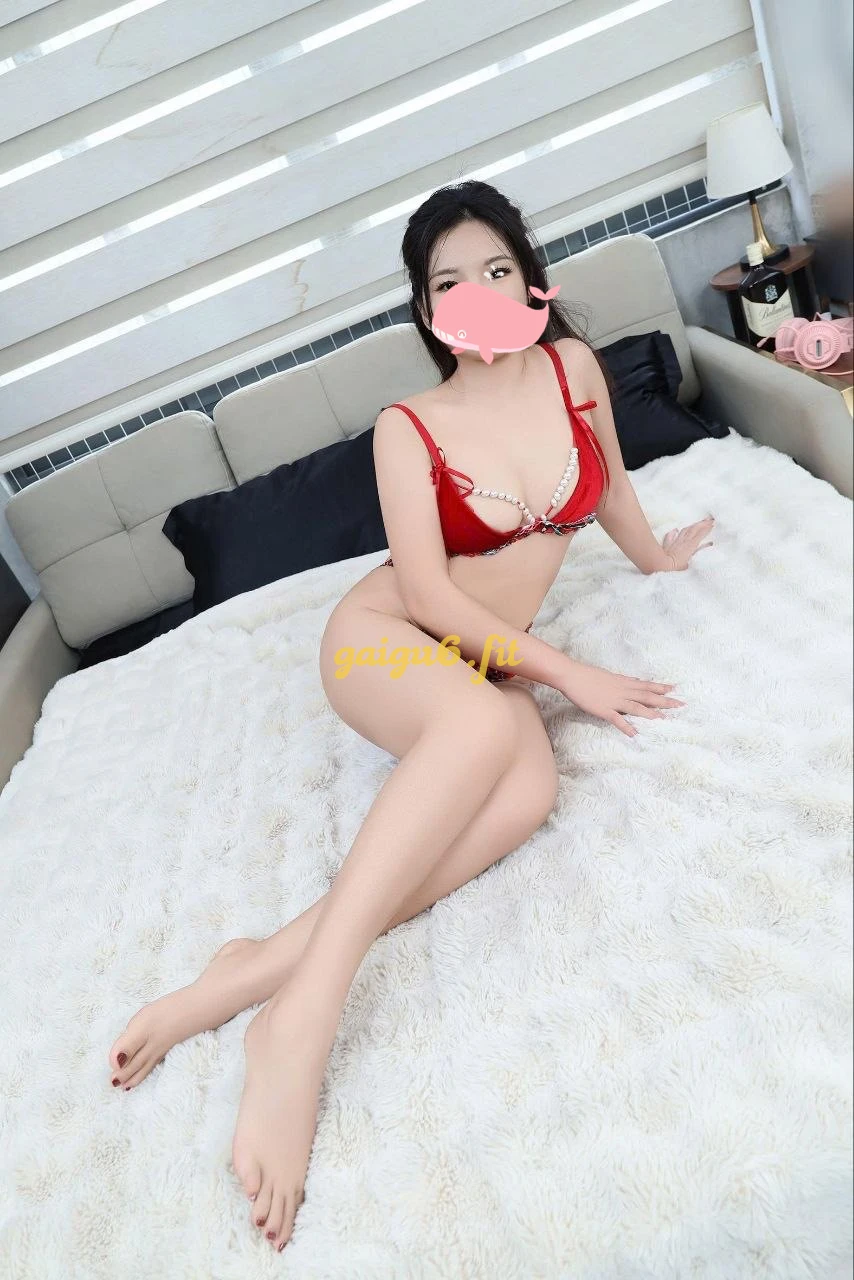Bé Thương- em hàng ngoan dâm , hiền lành dể thương!