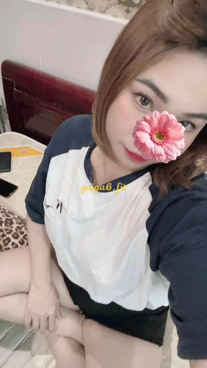 NGỌC THẮM TUYỆT PHẨM DÂM NỮ SEXY BÚ CU CUỒNG NHIỆT NHƯ PHIM SEX