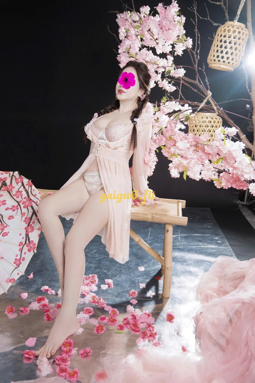 💗GÁI DÂM KIỀU ANH _NGỰC TO, MÔNG CONG LÀM TÌNH PHÊ