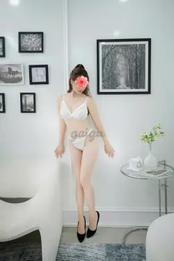 THẢO VY - GÁI XINH TRẺ ĐẸP - NGOAN HIỀN CHIỀU KHÁCH - VÚ TO TRÒN- BÍM CỰC KHÍT - NƯỚC NÔI LÊNH LÁNG