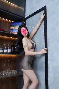 THÙY LINH- GÁI XINH ĐẲNG CẤP - DA TRẮNG MẶT DÂM - ĐAM MÊ TÌNH DỤC