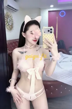 BABE QUỲNH NHI - KHUÔN MẶT ĐẸP CUỐN HÚT MỌI ÁNH NHÌN